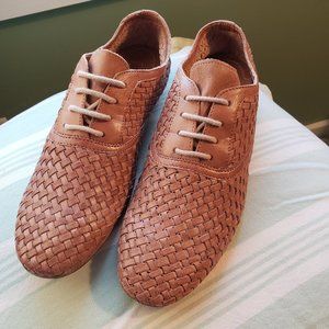 Progetto Lace Up Oxfords Italian Leather shoes